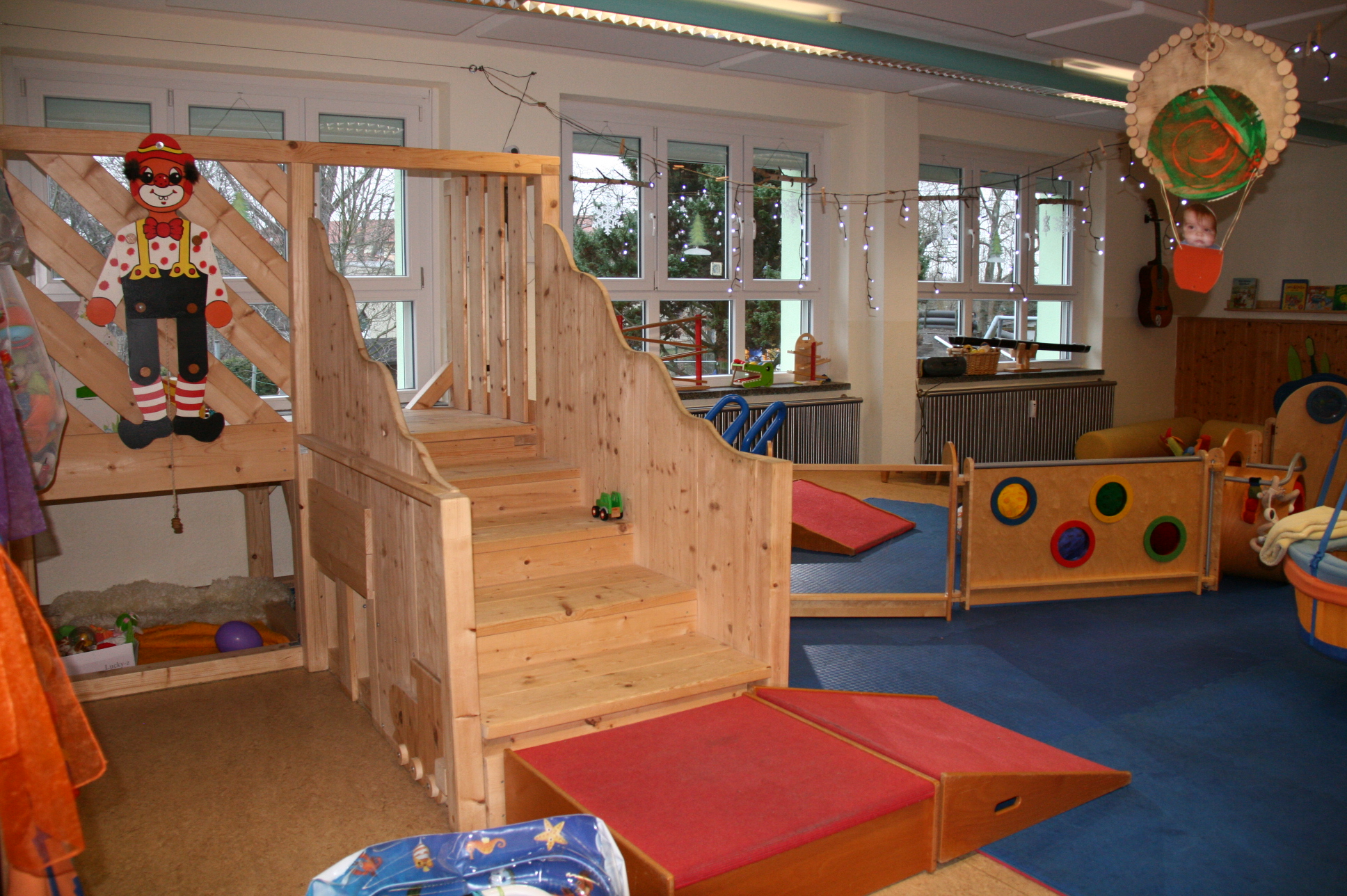 Bewegungsbereich mit Kletterlandschaft